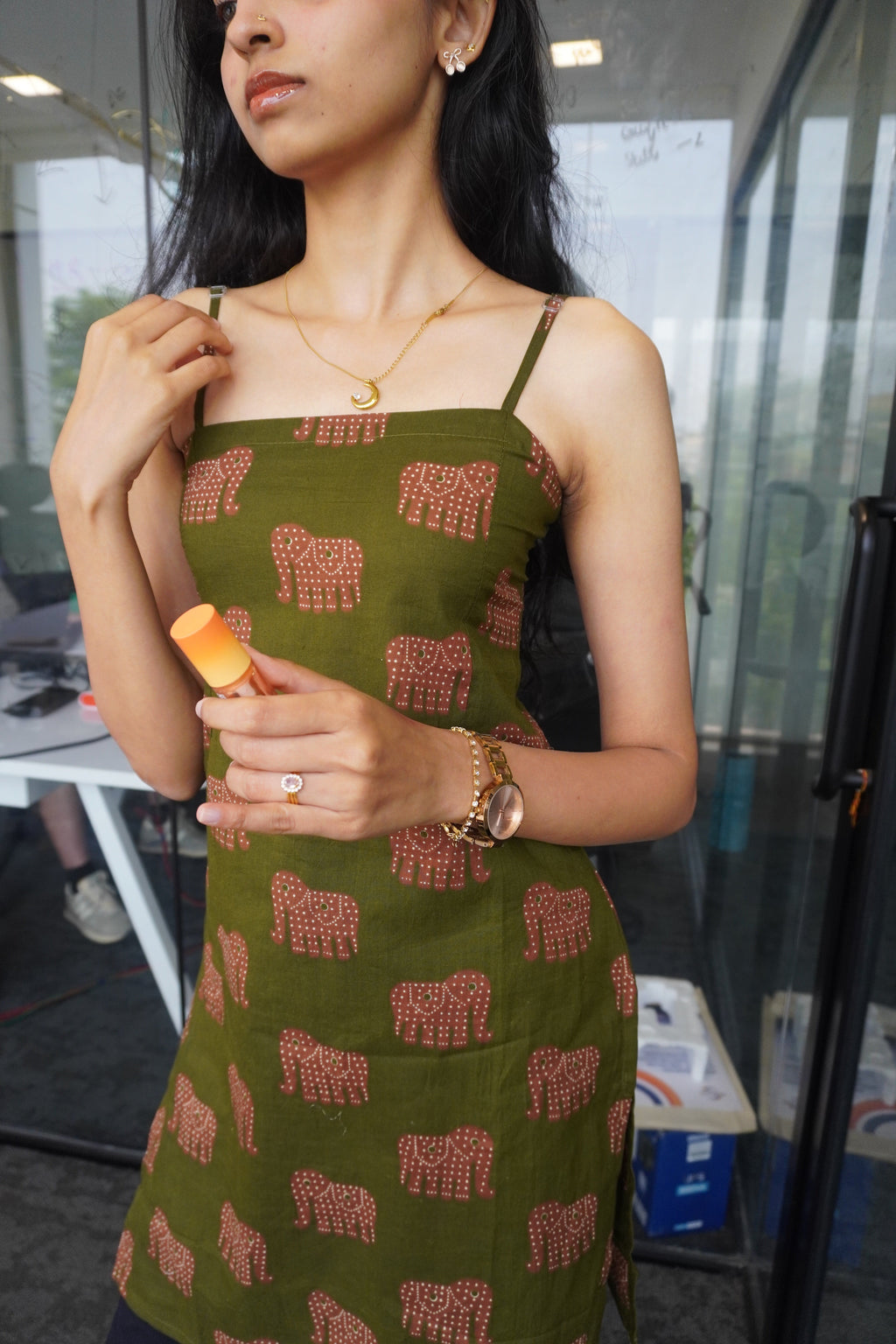 Olive Gajgamini Laceback Short Kurti close-up
