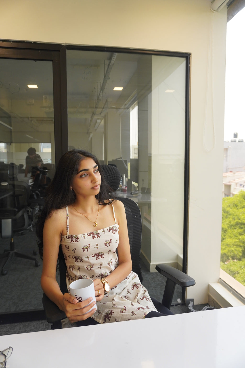 Gajgamini Laceback Short Kurti seated view
