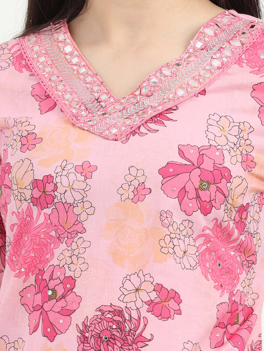 Gulabi Grace Kurta Set